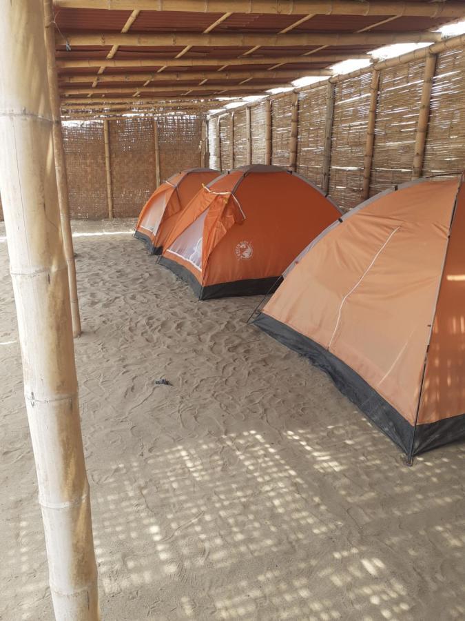 Pepon Surf Camp Hotell Máncora Exteriör bild