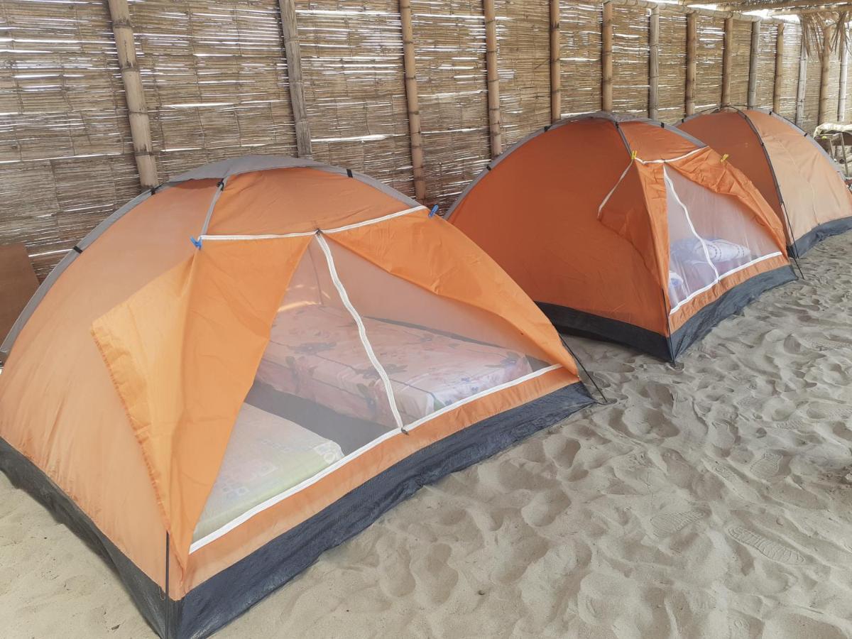 Pepon Surf Camp Hotell Máncora Exteriör bild
