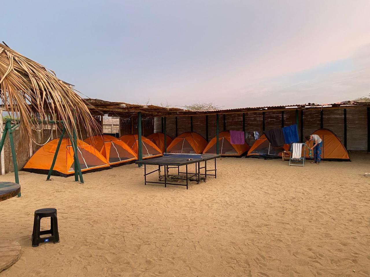 Pepon Surf Camp Hotell Máncora Exteriör bild