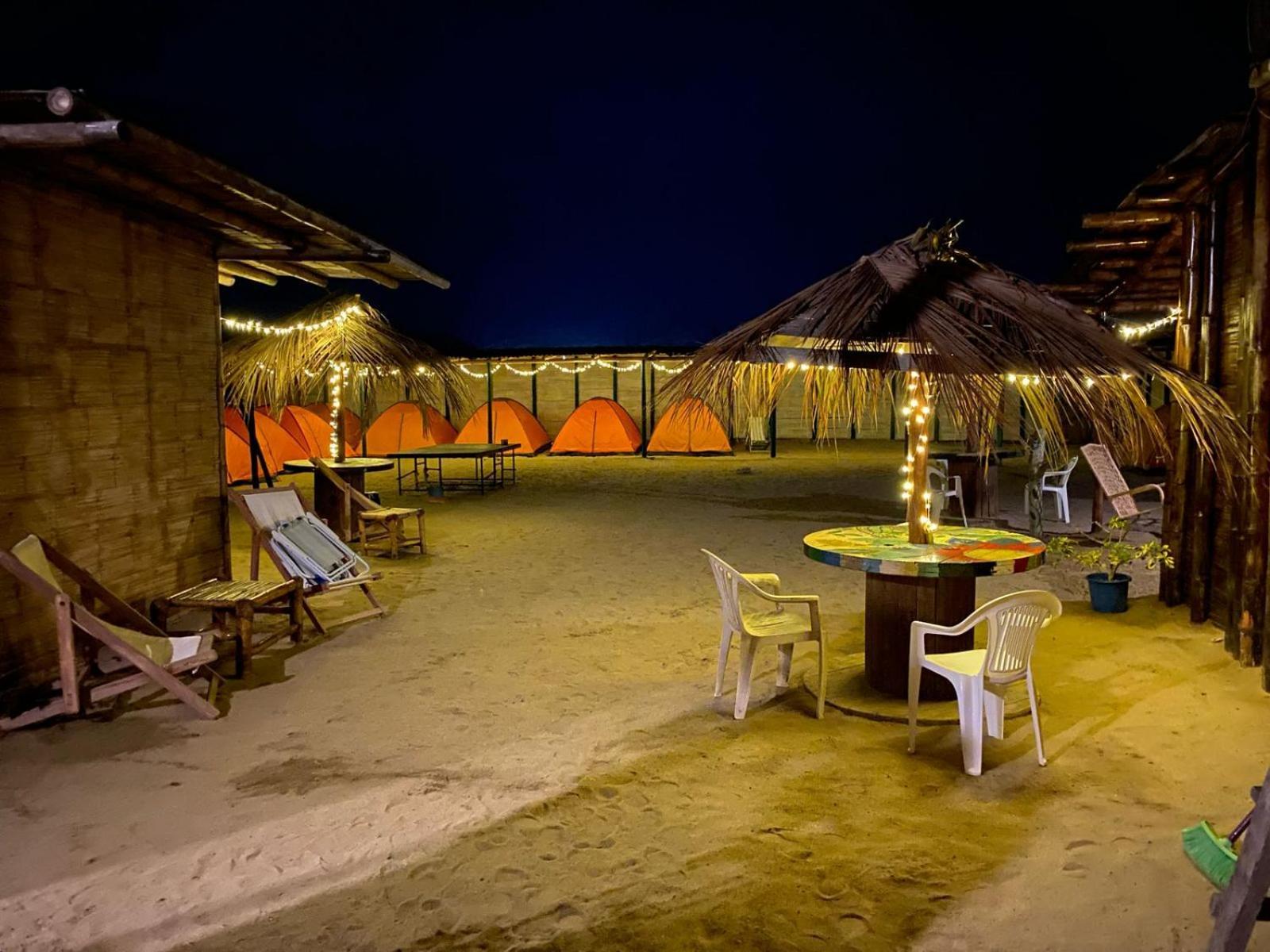 Pepon Surf Camp Hotell Máncora Exteriör bild